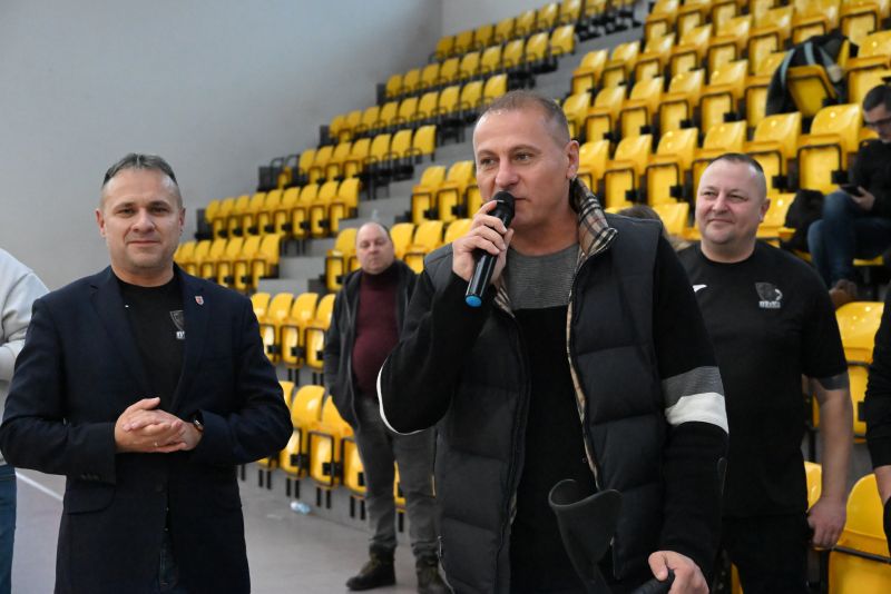 Starosta Artur Berus Patronem Turnieju Piłkarskiego w Skarżysku  z udziałem Reprezentanta Polski Piotra Świerczewskiego