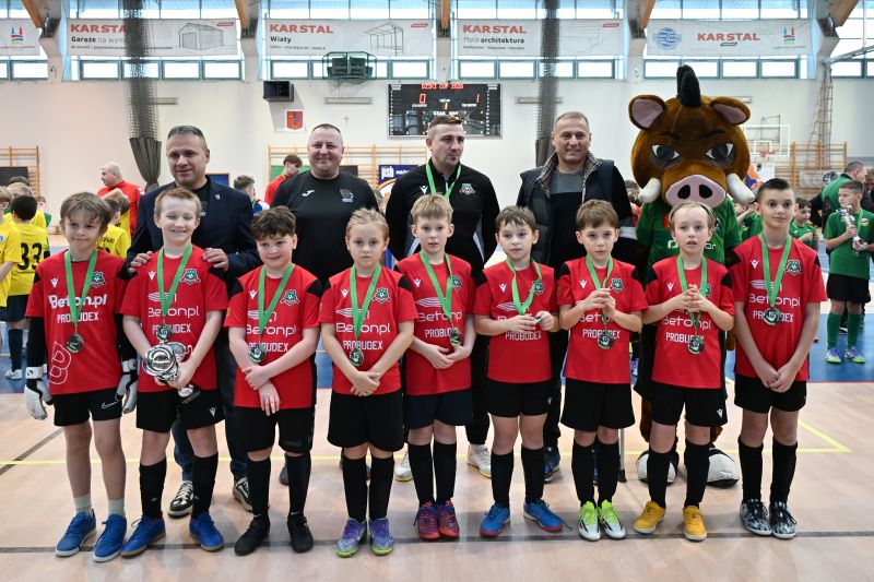 Starosta Artur Berus Patronem Turnieju Piłkarskiego w Skarżysku  z udziałem Reprezentanta Polski Piotra Świerczewskiego