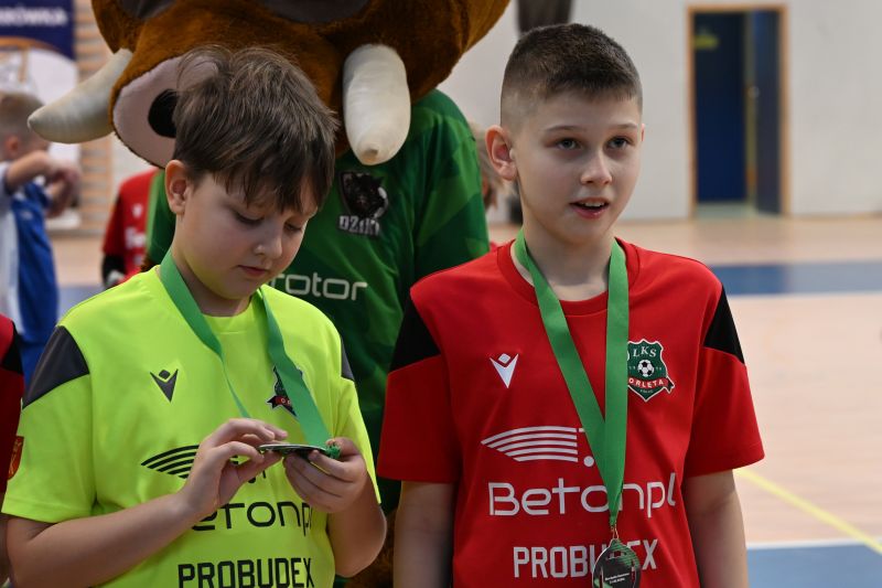 Starosta Artur Berus Patronem Turnieju Piłkarskiego w Skarżysku  z udziałem Reprezentanta Polski Piotra Świerczewskiego