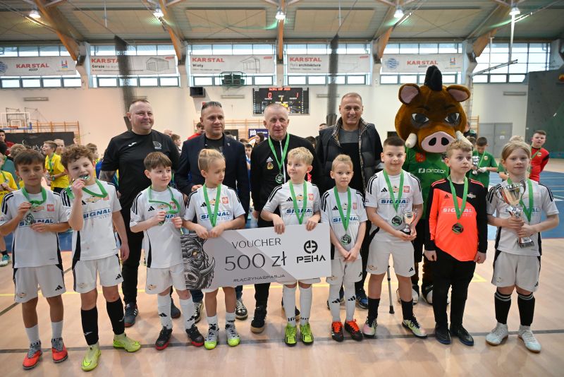 Starosta Artur Berus Patronem Turnieju Piłkarskiego w Skarżysku  z udziałem Reprezentanta Polski Piotra Świerczewskiego