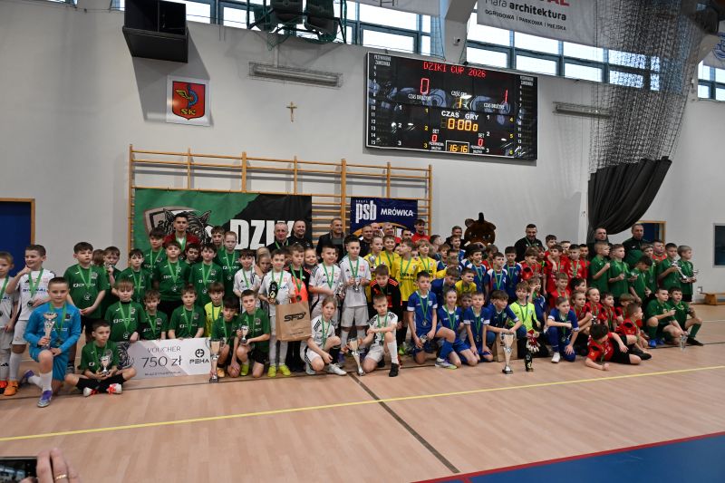 Starosta Artur Berus Patronem Turnieju Piłkarskiego w Skarżysku  z udziałem Reprezentanta Polski Piotra Świerczewskiego