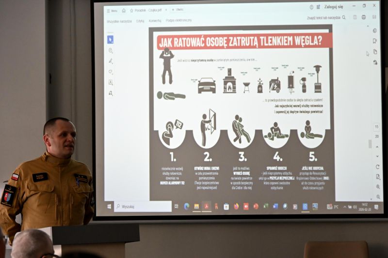 Edukacja na temat czadu. Spotkanie z mieszkańcami w starostwie powiatowym