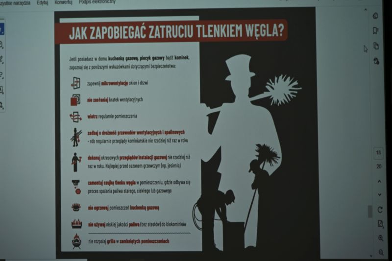 Edukacja na temat czadu. Spotkanie z mieszkańcami w starostwie powiatowym