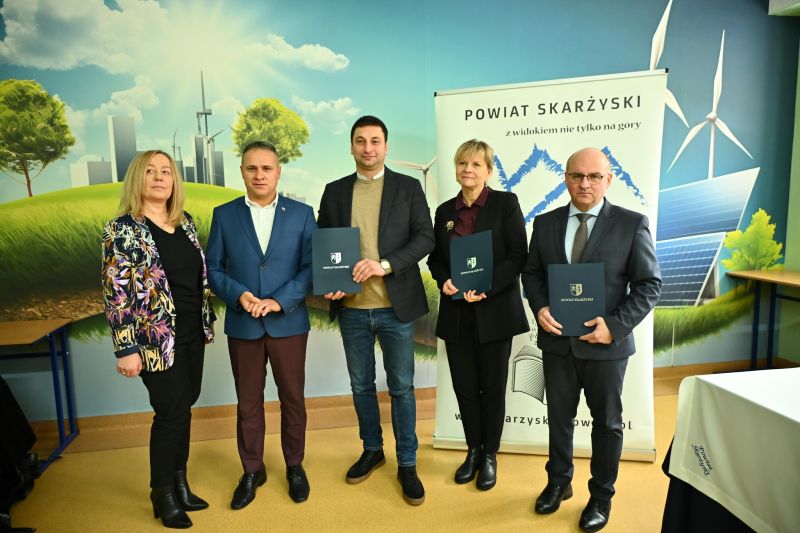 umowa z wykonawca modernizacji CKZ podpisana