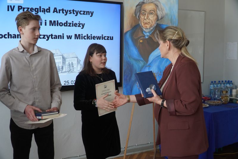 IV edycja przeglądu „Zakochani, zaczytani w Mickiewiczu”