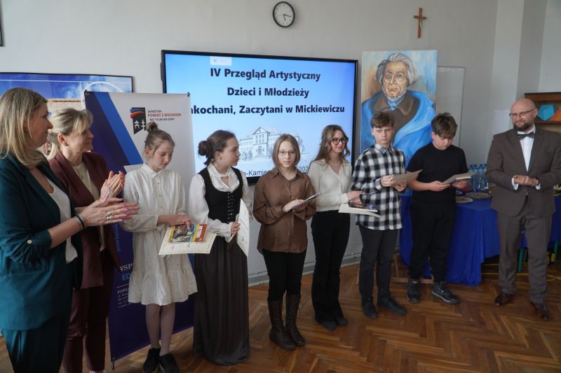 IV edycja przeglądu „Zakochani, zaczytani w Mickiewiczu”