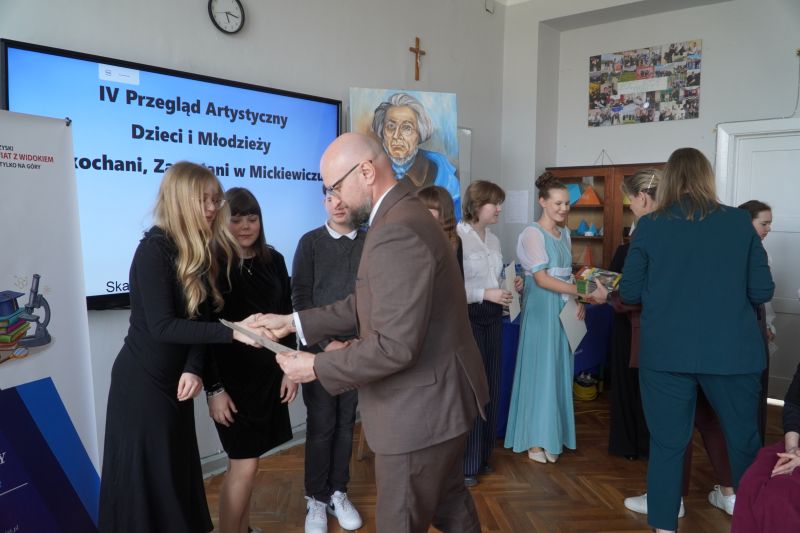 IV edycja przeglądu „Zakochani, zaczytani w Mickiewiczu”
