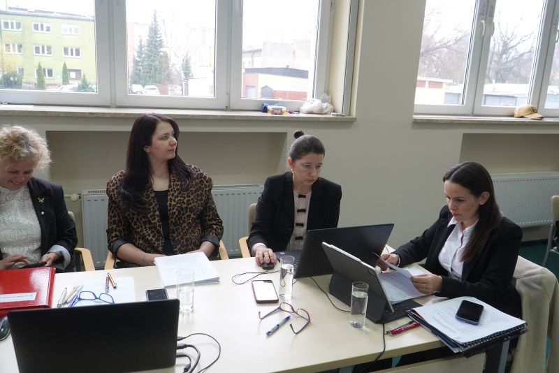 XXV sesja Rady Powiatu Skarżyskiego – decyzje budżetowe i wsparcie dla osób z niepełnosprawnościami