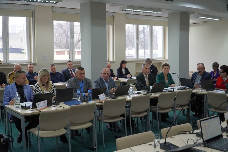 XXV sesja Rady Powiatu Skarżyskiego – decyzje budżetowe i wsparcie dla osób z niepełnosprawnościami