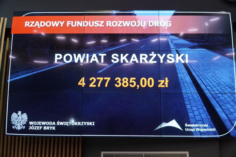 podpisanie umowy na dofinansowanie powiatowych inwestycji drogowych