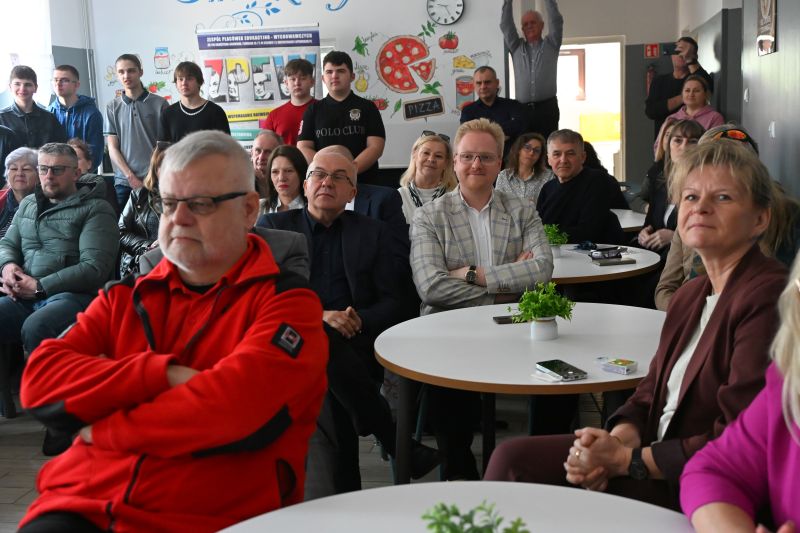 Otwarcie Szkolnego Schroniska Młodzieżowego im. Tony’ego Halika