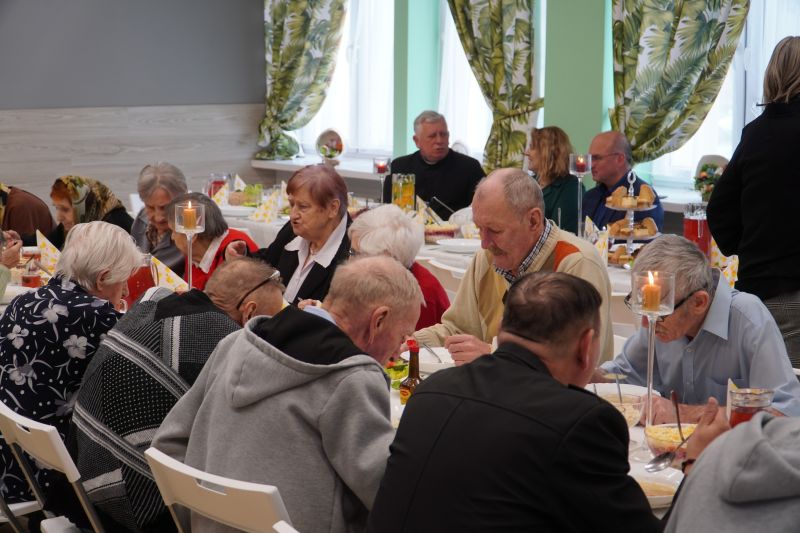 Świąteczne spotkanie w „Centrum Seniora” – Wielkanoc w domowej atmosferze
