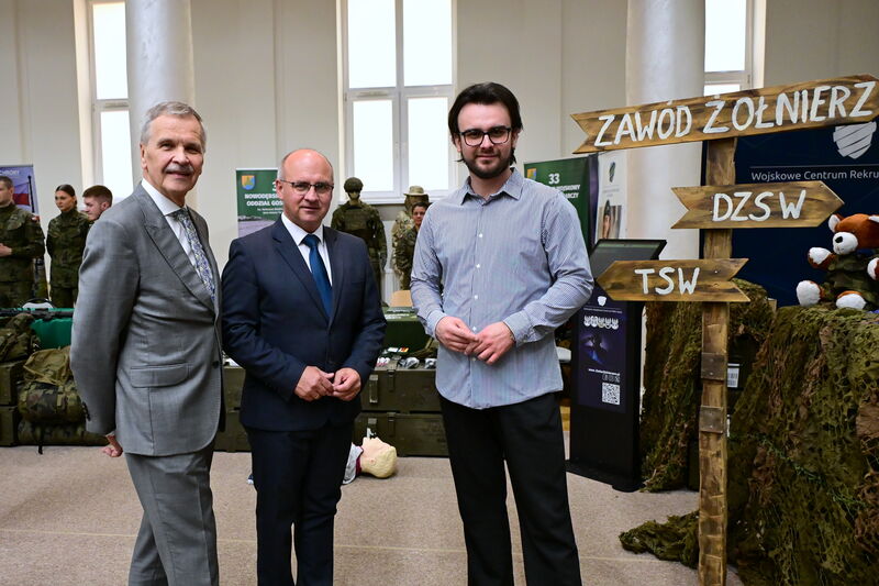 Wojskowe Targi Służby i Pracy w Skarżysku-Kamiennej