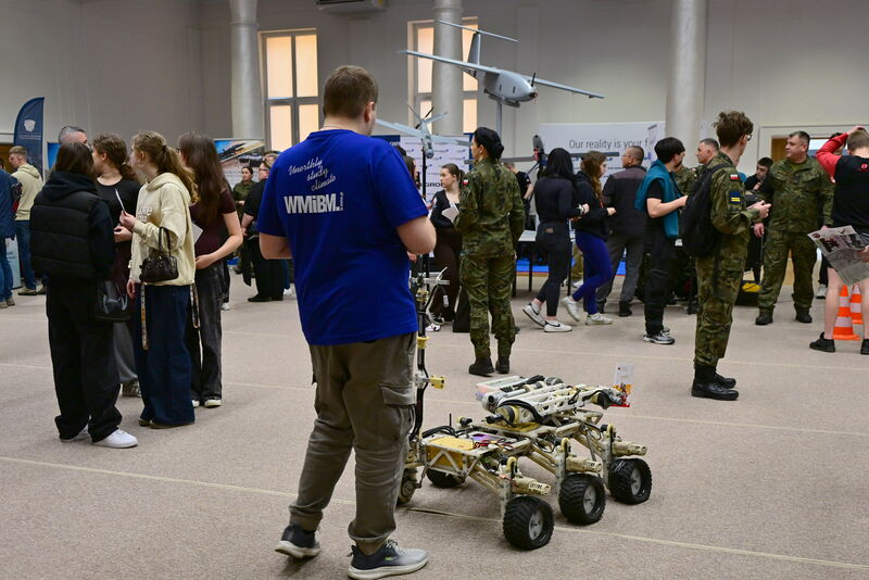 Wojskowe Targi Służby i Pracy w Skarżysku-Kamiennej