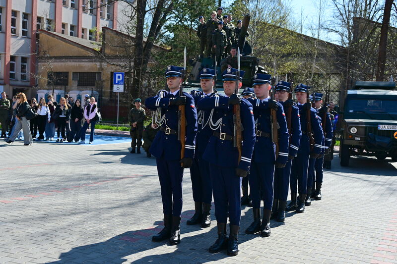 Wojskowe Targi Służby i Pracy w Skarżysku-Kamiennej