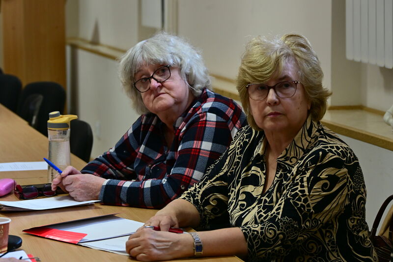 Aktywni Seniorzy: Spotkanie w Starostwie Powiatowym