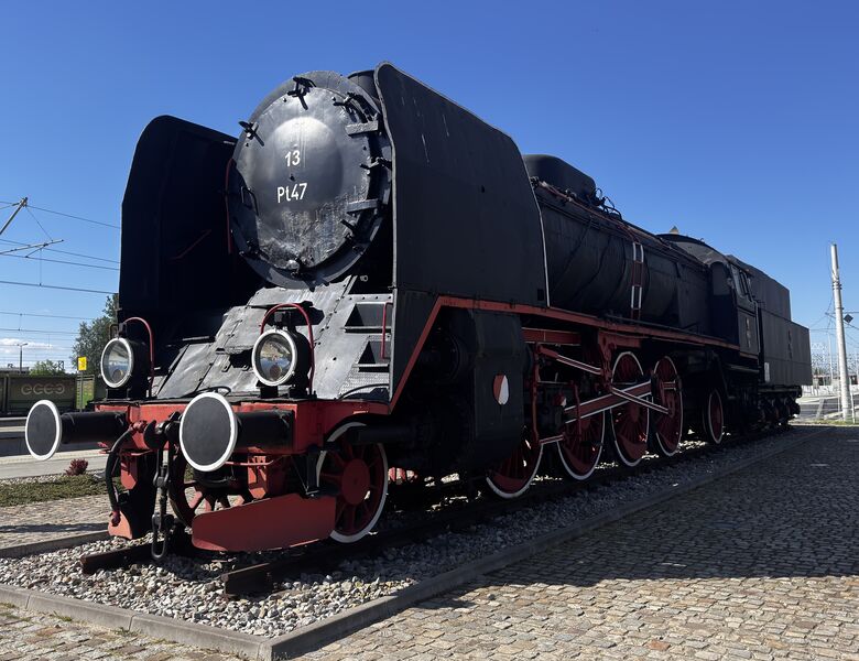 113