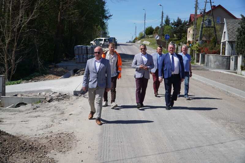 Znaczący postęp prace na drodze Majków–Michałów