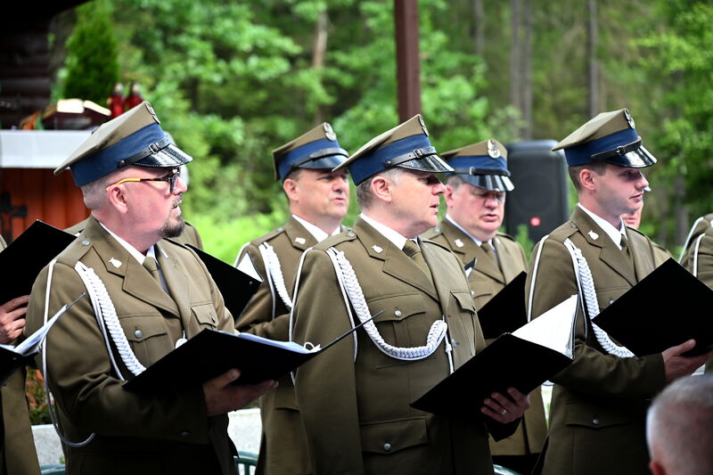 MIL_8172-001.jpg
