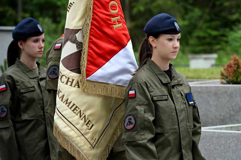 MIL_8542-001.jpg