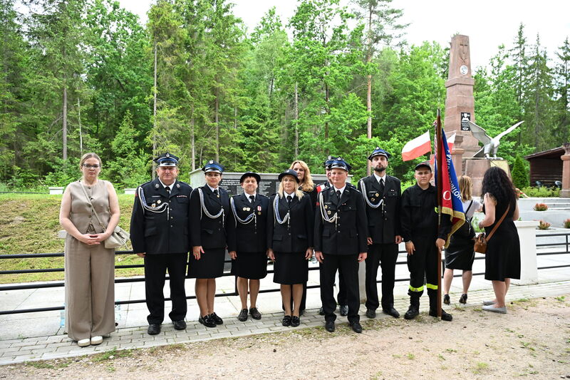 MIL_8561-001.jpg