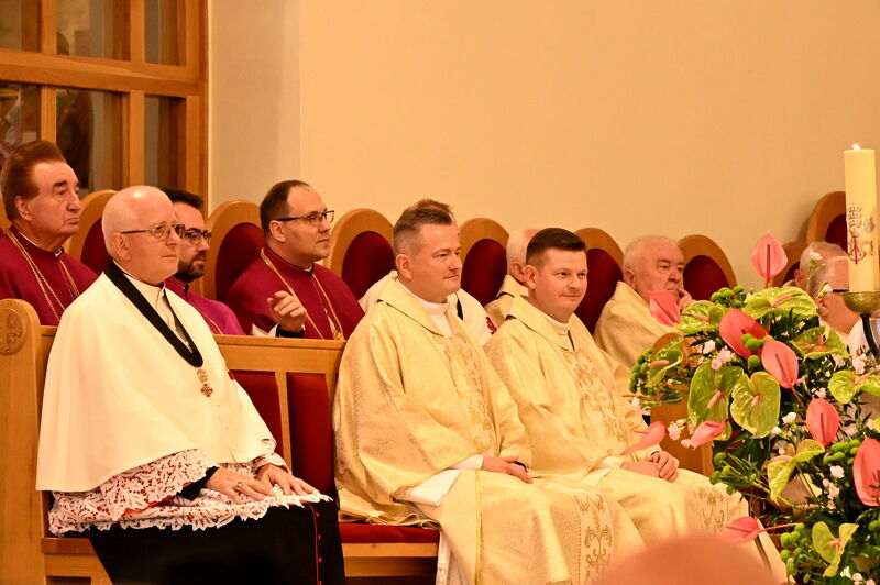 Potrojny Jubileusz Ksiedza Pralata Jerzego Karbownika