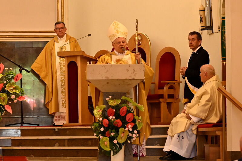 Potrojny Jubileusz Ksiedza Pralata Jerzego Karbownika