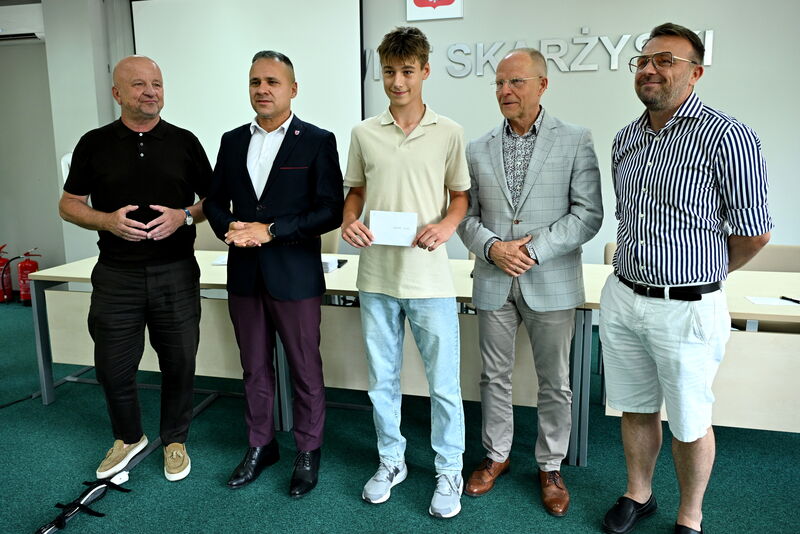 stypendia dla mlodych sportowcow