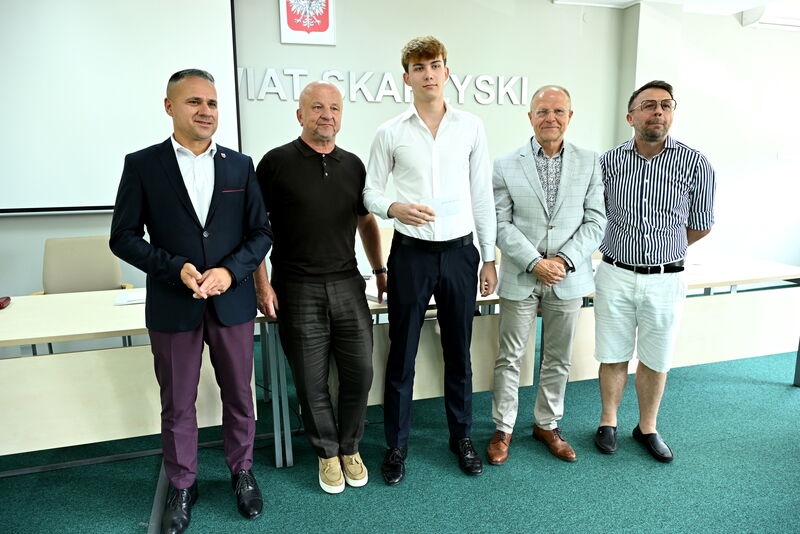 stypendia dla mlodych sportowcow