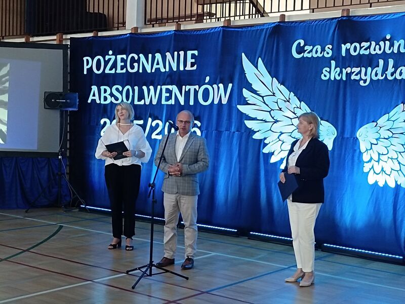zakończenie roku szkolnego w Ostojowie