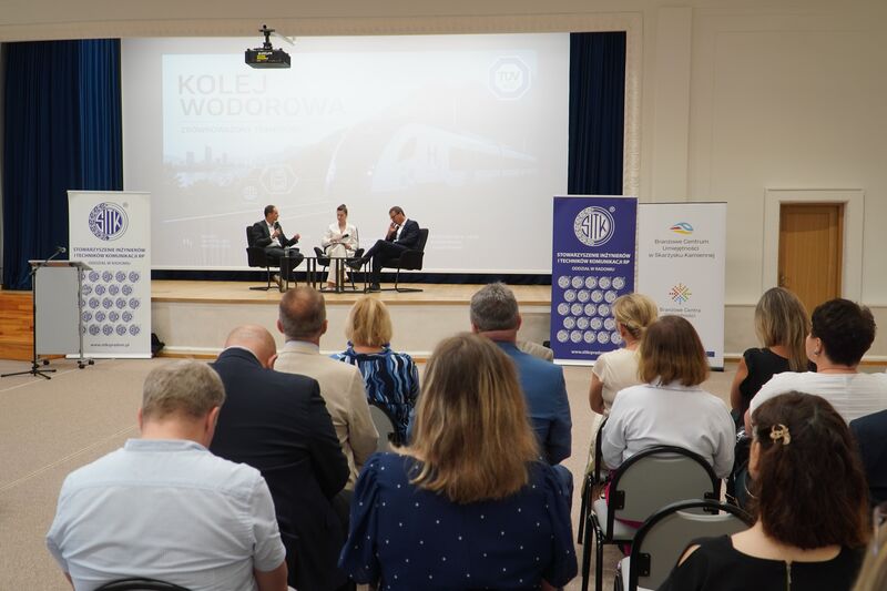 Konferencją podsumowano realizację projektu Branżowego Centrum Umiejętności w ZST-M