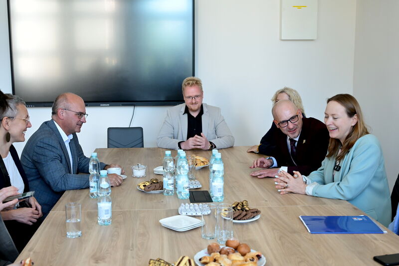 Minister Katarzyna Pełczyńska-Nałęcz z wizytą w Branżowym Centrum Umiejętności w Skarżysku-Kamiennej