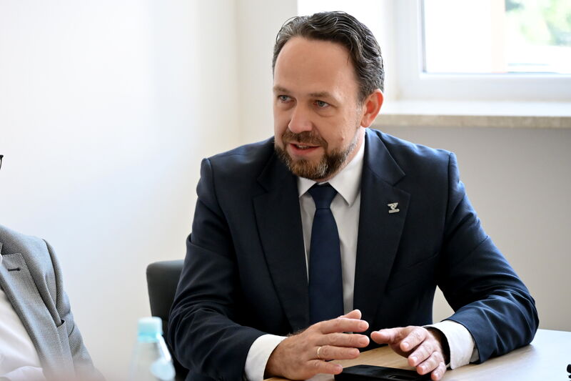 Minister Katarzyna Pełczyńska-Nałęcz z wizytą w Branżowym Centrum Umiejętności w Skarżysku-Kamiennej