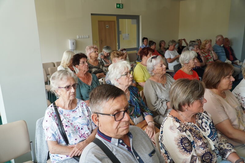 Seniorzy ze Skarżyska-Kamiennej zakończyli cykl warsztatów o długowieczności