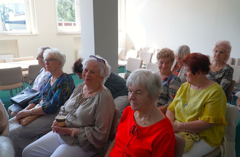 Seniorzy ze Skarżyska-Kamiennej zakończyli cykl warsztatów o długowieczności