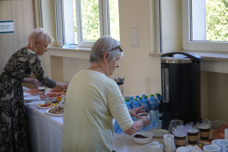 Seniorzy ze Skarżyska-Kamiennej zakończyli cykl warsztatów o długowieczności