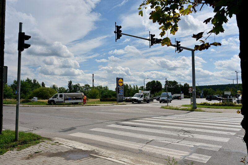 Trwa modernizacja przestarzałej sygnalizacji świetlnej na skrzyżowaniu ulic Niepodległości i Słowackiego w Skarżysku-Kamiennej