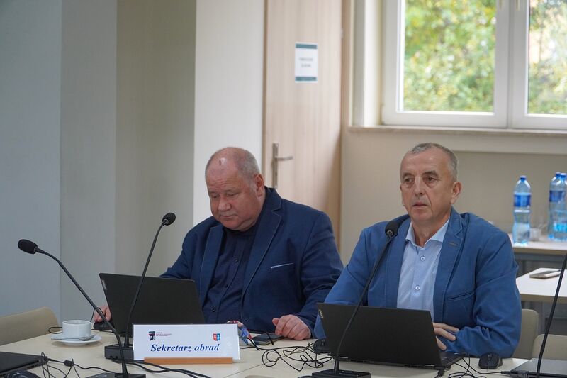 radni powiatu podczas obrad XXIX sesji Rady Powiatu Skarżyskiego