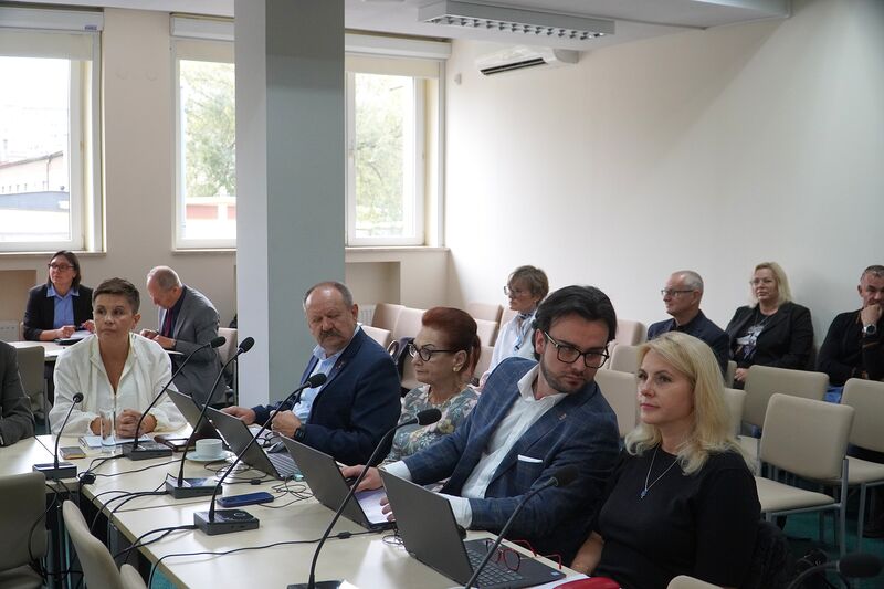 radni powiatu podczas obrad XXIX sesji Rady Powiatu Skarżyskiego