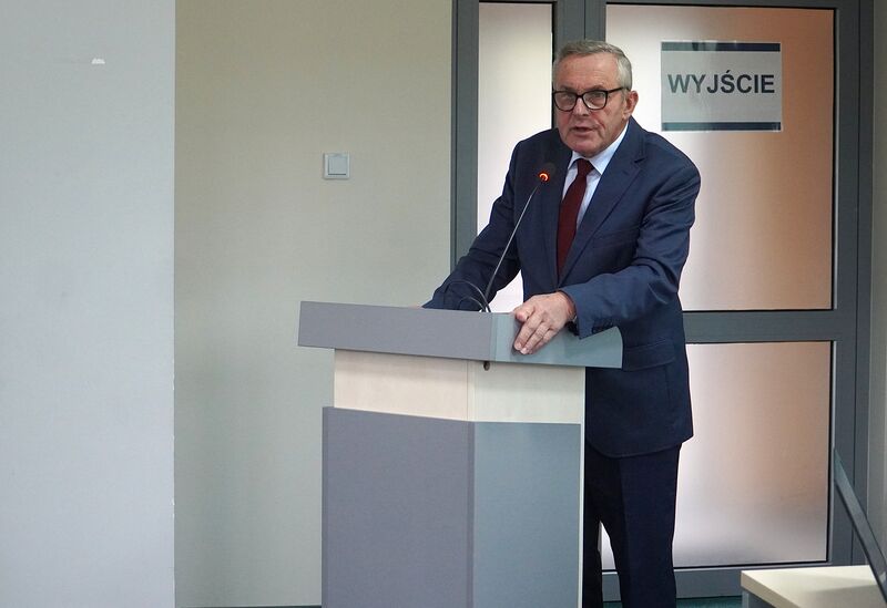 radny R. Wojcieszek
