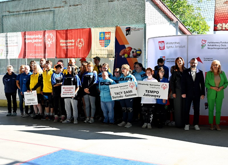 zdjęcie grupowe zawodników