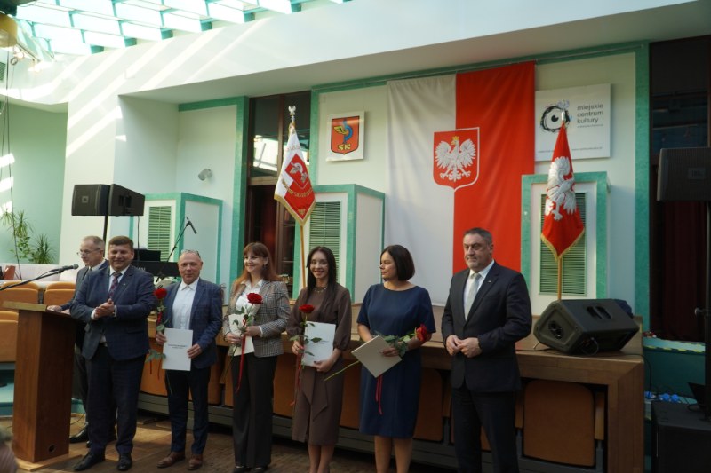 Dzień Edukacji Narodowej w Skarżysku - wręczenie nagród