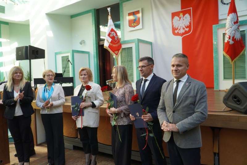 Dzień Edukacji Narodowej w Skarżysku - nagrody Starosty